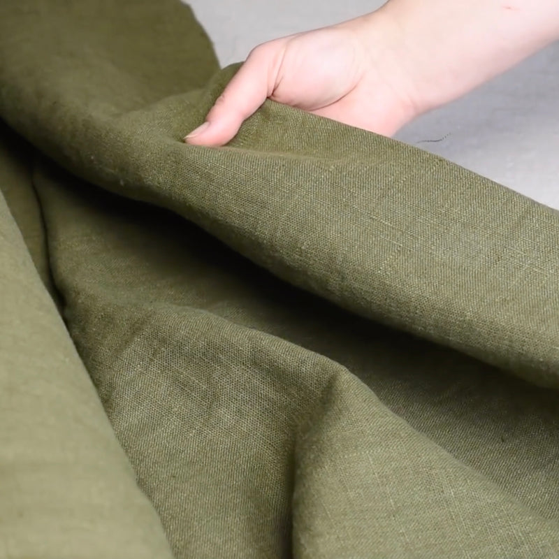 Roll of linen fabric olive green, art.004OG 36.7m (14.3€/m‎)