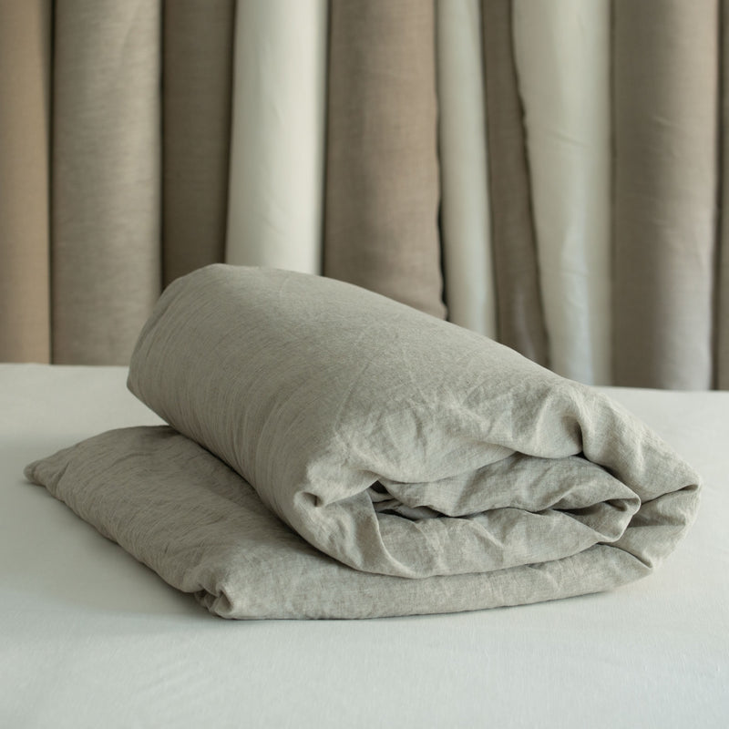 Gray melange linen duvet cover with envelope closure