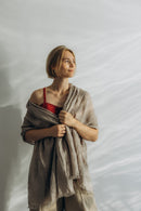 Sciarpa di lino grigio