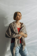 Sciarpa di lino grigio