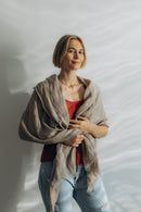 Sciarpa di lino grigio