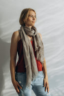 Sciarpa di lino grigio