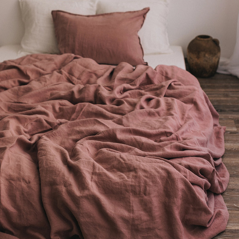 Dvodelna lanena posteljnina - temno roza barva, NA PREKLOP