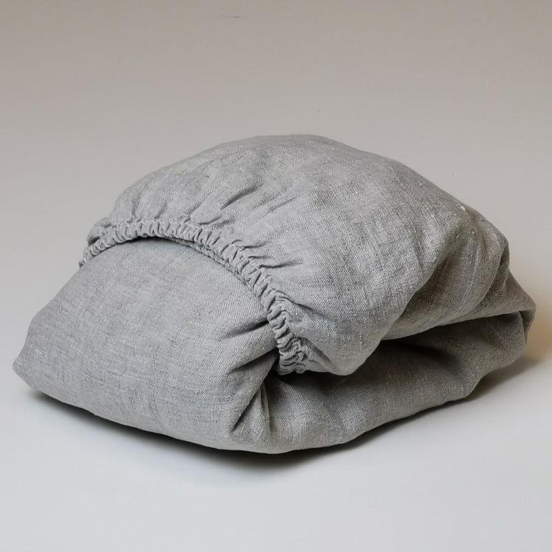 Melange-gray-foldered-linen-fitted-sheet